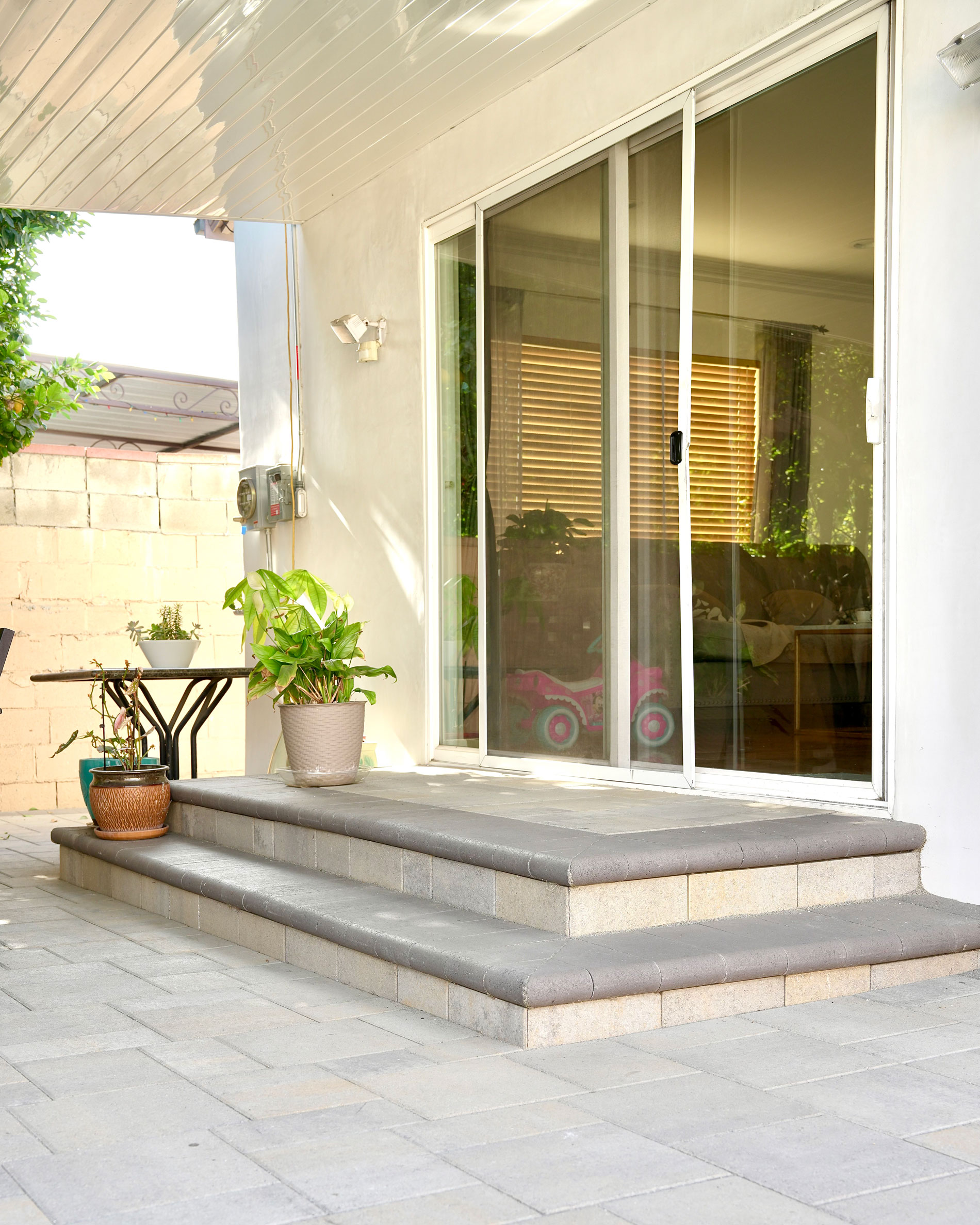 North Hollywood steps installed with Catalina Grana pavers in Victorian color