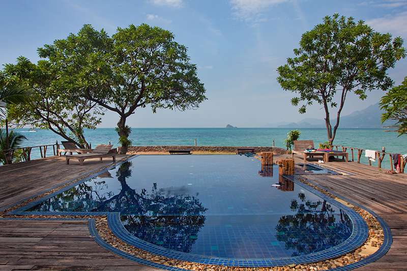 Tile-Finish Swimming Pool